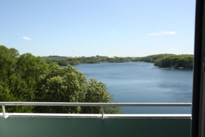 Panoramablick über den See